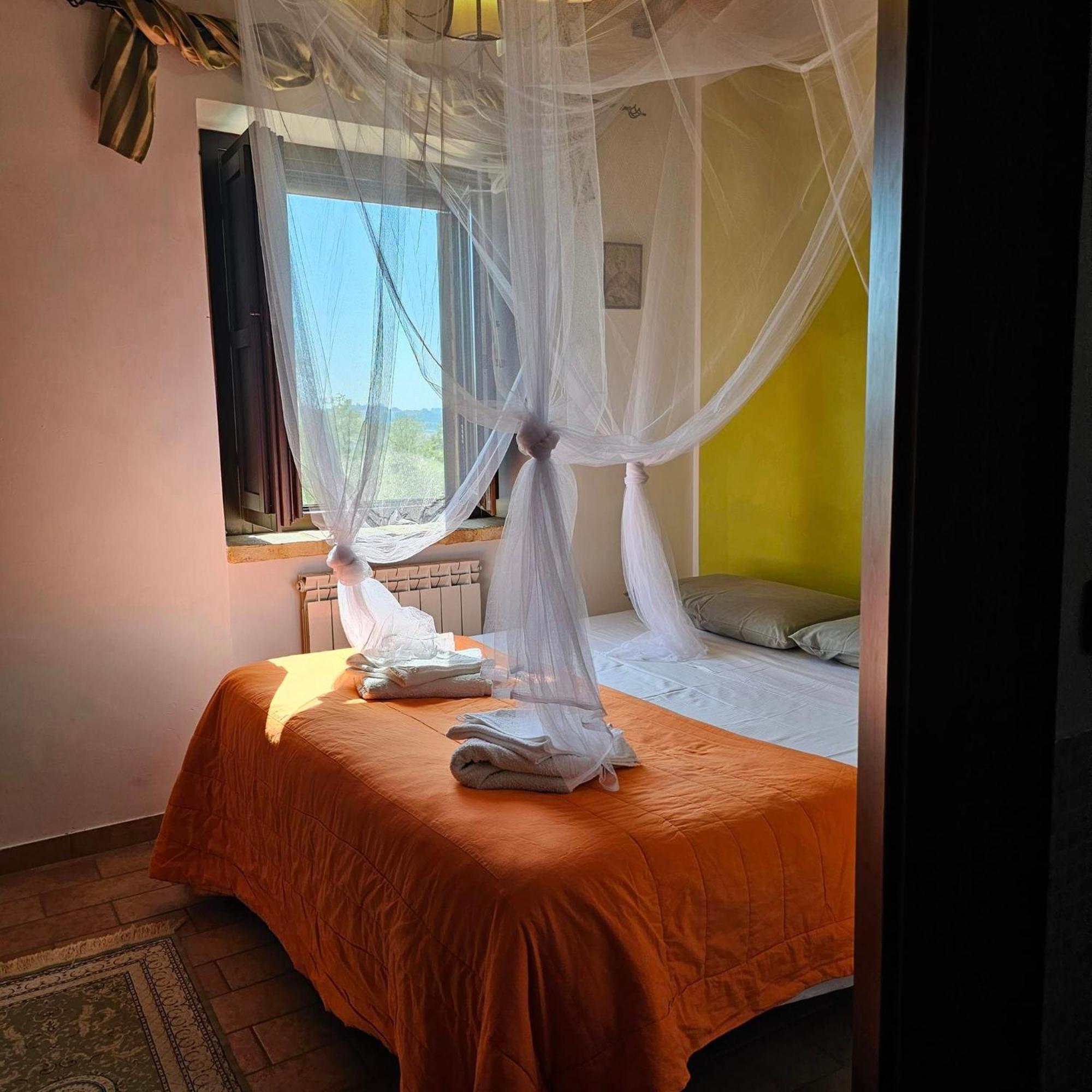 Il Casale Di Aurora Country House Colmurano Exterior photo