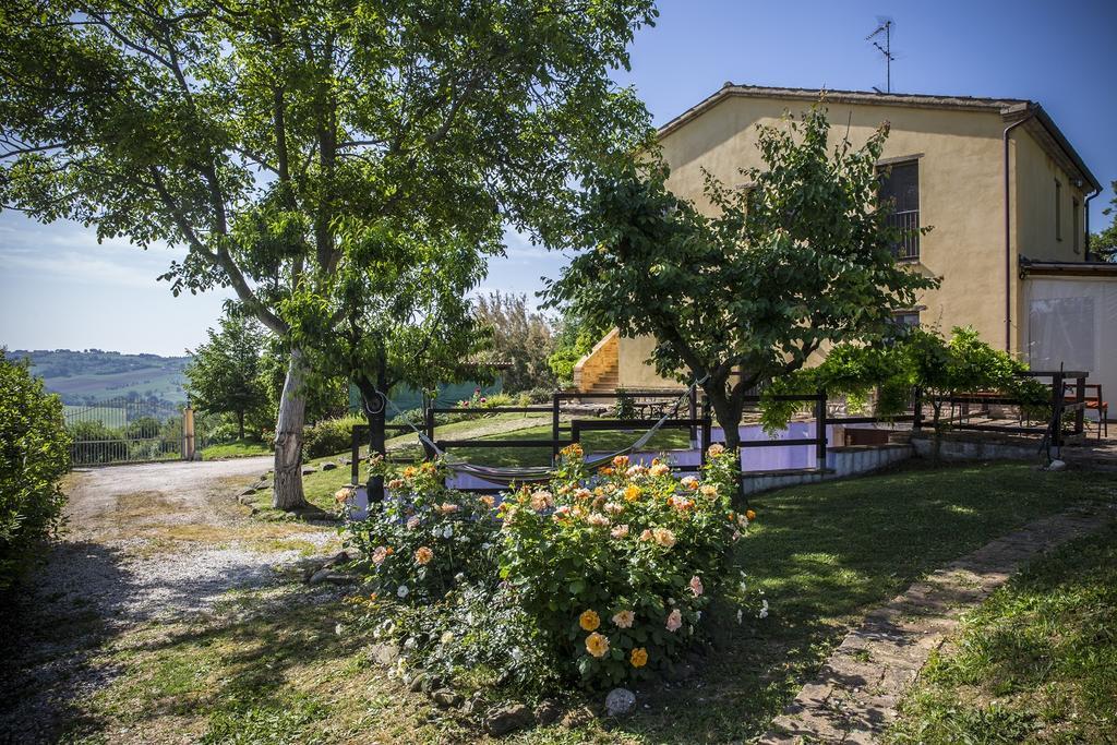 Il Casale Di Aurora Country House Colmurano Exterior photo